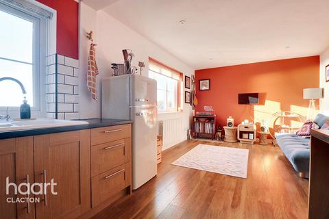 1 bedroom apartment for sale, Selsey Avenue, Clacton-On-Sea