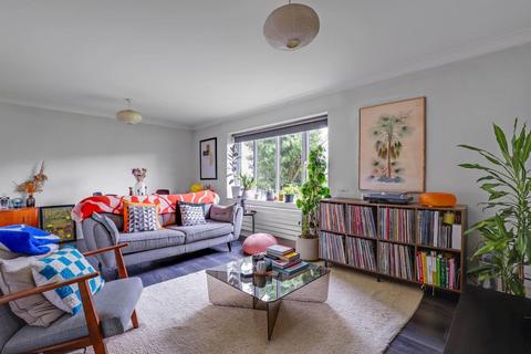 2 bedroom flat for sale, Melvin Road, Penge, London