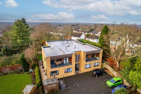 3 bedroom flat for sale, Rectory Park, South Croydon, CR2