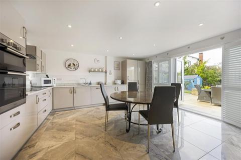 undefined, Clover Drive, Cheltenham