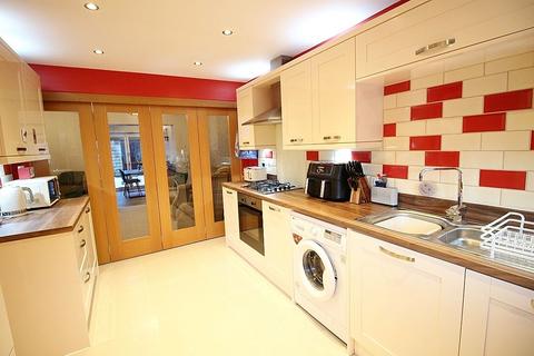 3 bedroom townhouse for sale, Main Street, Sheffield