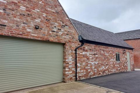 Industrial unit to rent, Burton Street, Melton Mowbray LE13