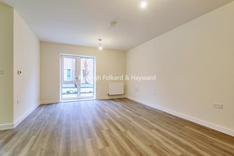 3 bedroom apartment to rent, Springfield Place Tooting SW17