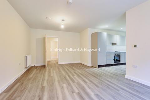 3 bedroom apartment to rent, Springfield Place Tooting SW17