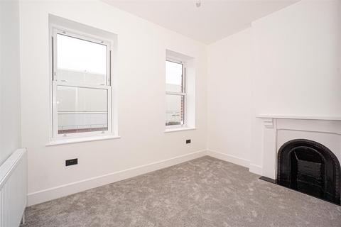 2 bedroom flat for sale, Bexhill Road, St. Leonards-On-Sea