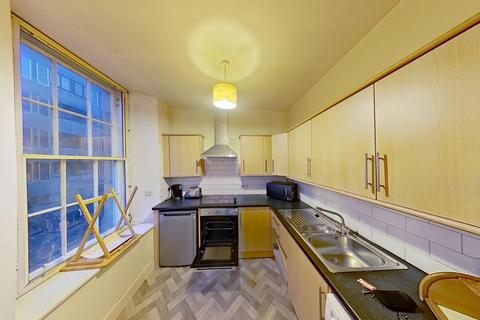 1 bedroom flat to rent, St Marys Street, Old Town, Edinburgh, EH1