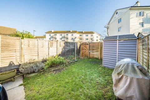 14 Haygreen Close, Kingston Upon Thames, KT2 7TS