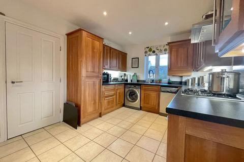 4 bedroom end of terrace house for sale, Dock Road, Chatteris