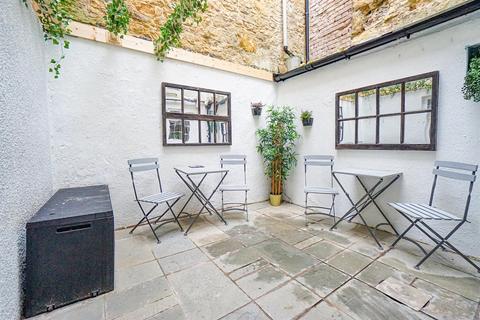 1 bedroom flat for sale, East Ascent, St. Leonards-On-Sea