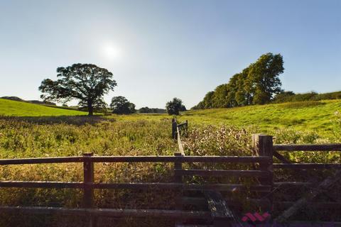 Land for sale, 4.5 Acres of Equestrian Land & Stables , Alderley Edge SK10