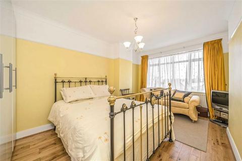 3 bedroom semi-detached house for sale, Fossil Road, London SE13