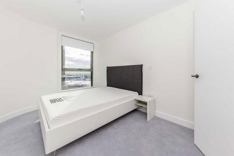 2 bedroom flat to rent, Union Way, London NW10