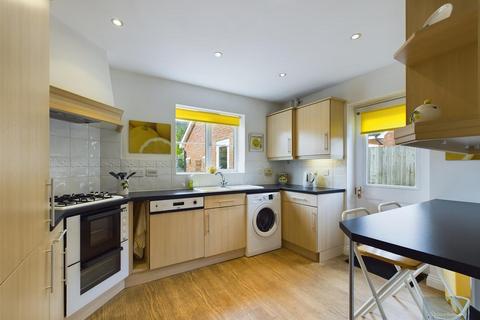 27 Salter Close, Trowbridge, BA14 7TD