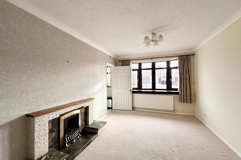 6 Harrow Way, Northampton, NN2 8TF