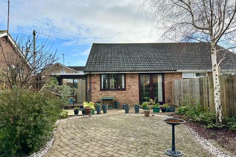 6 Harrow Way, Northampton, NN2 8TF