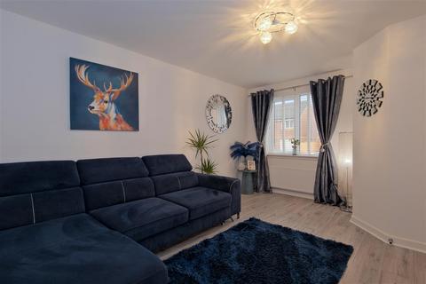 3 bedroom end of terrace house for sale, Mallard Wynd, Larkhall