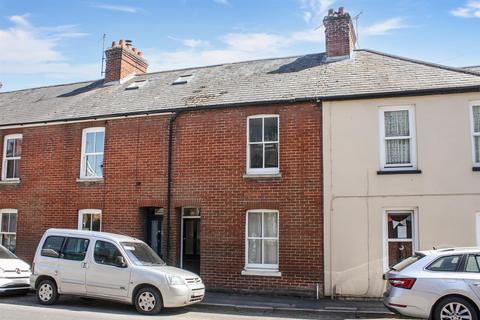 2 bedroom terraced house to rent, Shaftesbury Road, Salisbury SP2