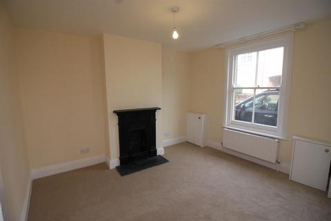 2 bedroom terraced house to rent, Shaftesbury Road, Salisbury SP2