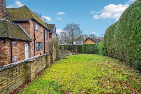 3 bedroom detached house for sale, Howards Wood Drive, Gerrards Cross, Buckinghamshire