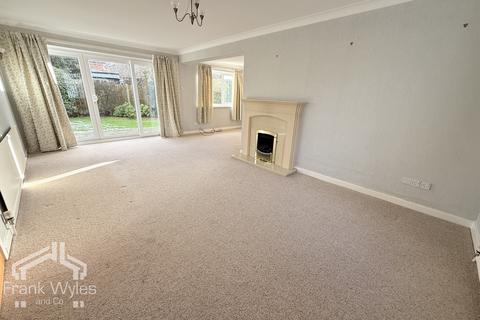 4 bedroom detached house for sale, Belgrave Close, Lytham St. Annes, Lancashire