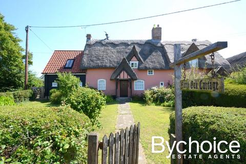 3 bedroom cottage to rent, The Causeway, Hitcham