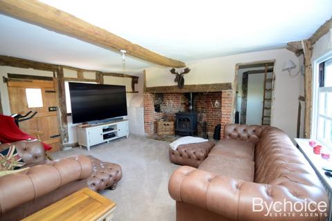 3 bedroom cottage to rent, The Causeway, Hitcham
