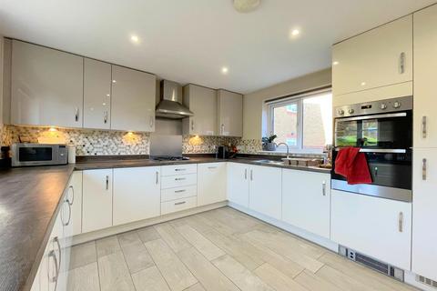 4 bedroom detached house for sale, Catterick Way, Leicester LE5