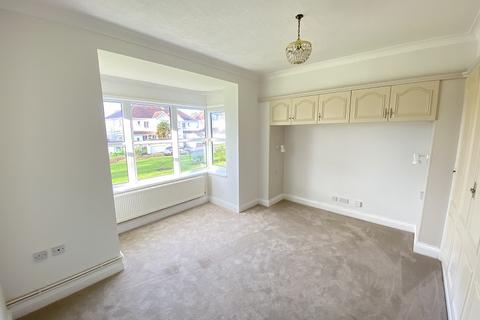 2 bedroom ground floor flat to rent, Victoria Court, Langland, Swansea, SA3