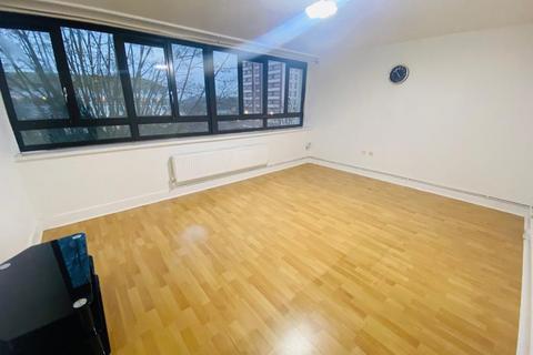 undefined, Summerwood Road, Isleworth, Greater London, TW7