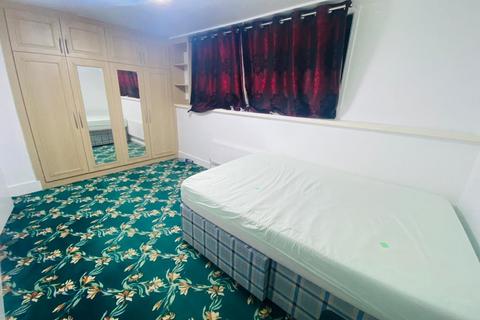 undefined, Summerwood Road, Isleworth, Greater London, TW7