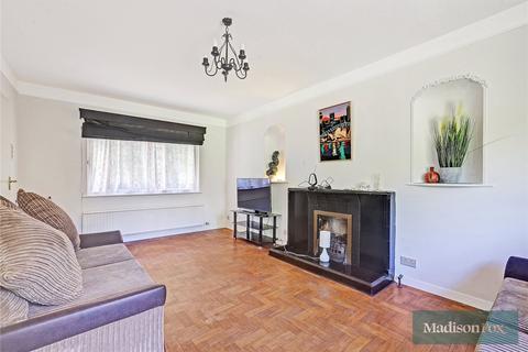 4 bedroom detached house for sale, Brook Way, Essex IG7