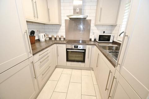 2 bedroom maisonette for sale, Mead Avenue, Langley, Berkshire, SL3