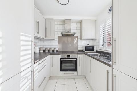 undefined, Mead Avenue, Langley, Berkshire, SL3