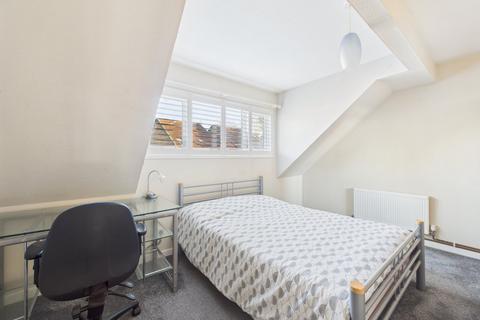 undefined, Mead Avenue, Langley, Berkshire, SL3