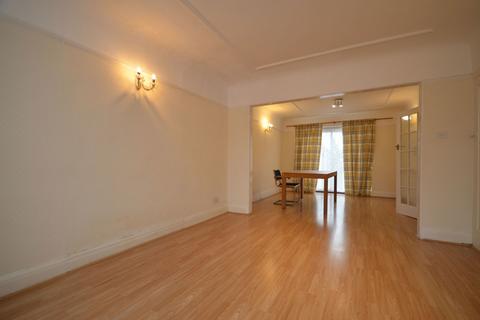 3 bedroom semi-detached house to rent, Rocklands Drive, Stanmore, HA7 2JE