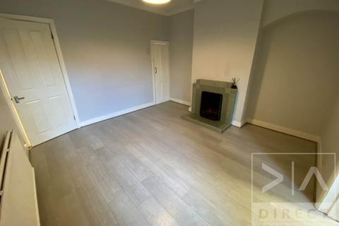 2 bedroom semi-detached house to rent, Andrews Close, Epsom KT17