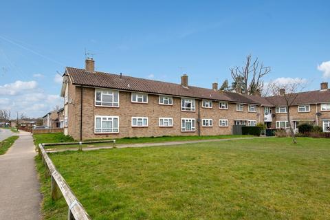 2 bedroom maisonette to rent, Shackleton Road, Crawley RH10