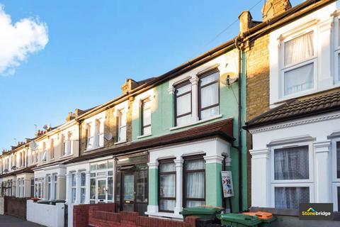 4 bedroom terraced house for sale, Byron Avenue, Manor Park, E12 6NH