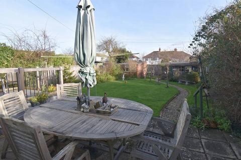 72 Baddlesmere Road, Whitstable, CT5 2LA