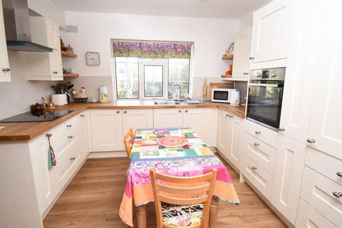 72 Baddlesmere Road, Whitstable, CT5 2LA