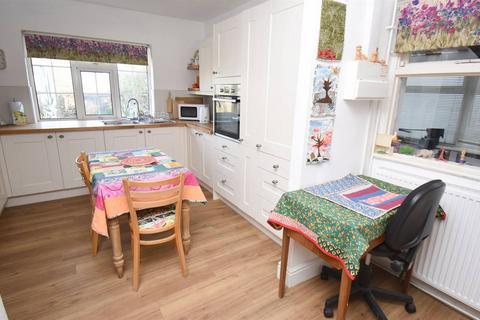 72 Baddlesmere Road, Whitstable, CT5 2LA