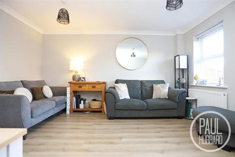 12 Buttermere Way, Carlton Colville, Lowestoft, NR33 8FF