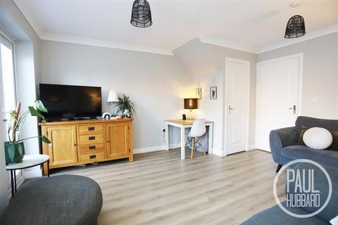 12 Buttermere Way, Carlton Colville, Lowestoft, NR33 8FF