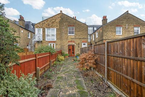 2 bedroom maisonette for sale, Waldron Road, Earlsfield