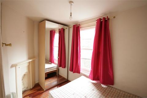 1 bedroom flat to rent, Crewdson Road, Oval SW9