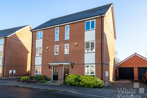 3 bedroom semi-detached house for sale, Fullbrook Avenue, Reading RG7