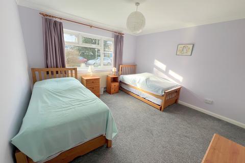 2 bedroom ground floor flat for sale, Pegasus Court, Spencer Road, New Milton, Hampshire. BH25 6EJ