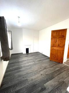 2 bedroom semi-detached house to rent, Rathmell Road, Leeds LS15