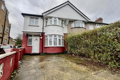 3 bedroom end of terrace house to rent, Abercorn Crescent, Harrow HA2