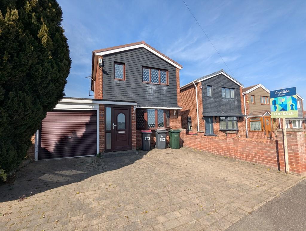 Holyrood Rise, Bramley, Rotherham 3 bed detached house - £210,000